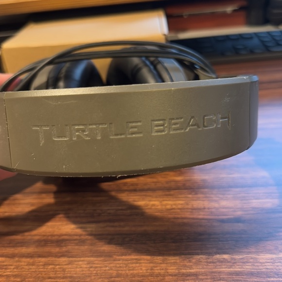 Turtle Beach Gaming Headphones - Partially works - Picture 2 of 3